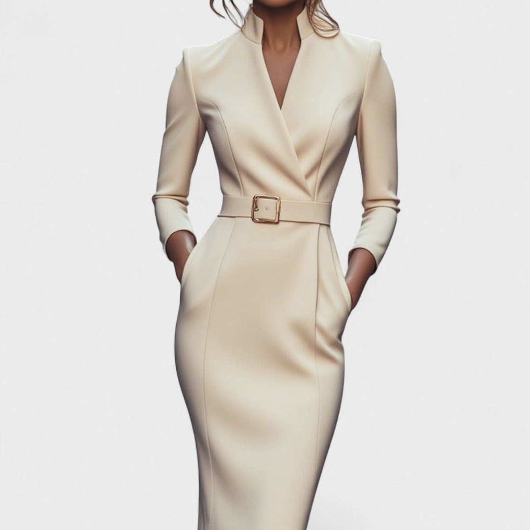 Mandarin - Vestido Preto Refinado com Cinto e Gola