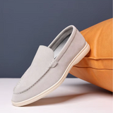 Mocassins clássicos de camurça
