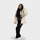 Vanda - Casaco Oversized com Gola Alta