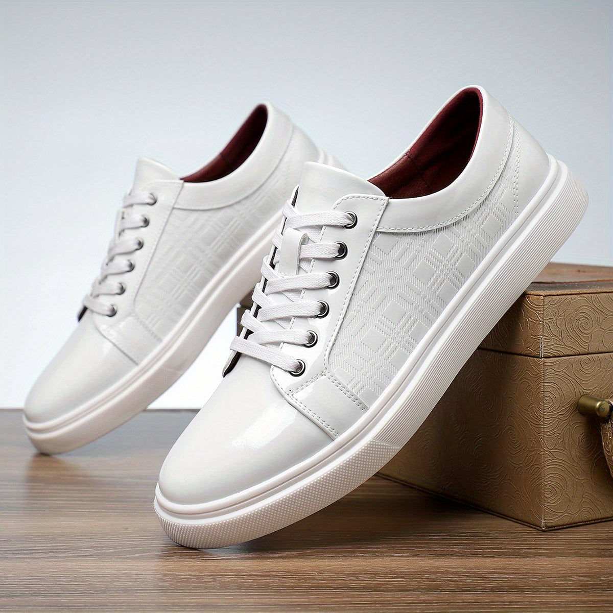 Sapatos de couro elegantes