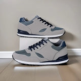 Sapatos de homem elegantes