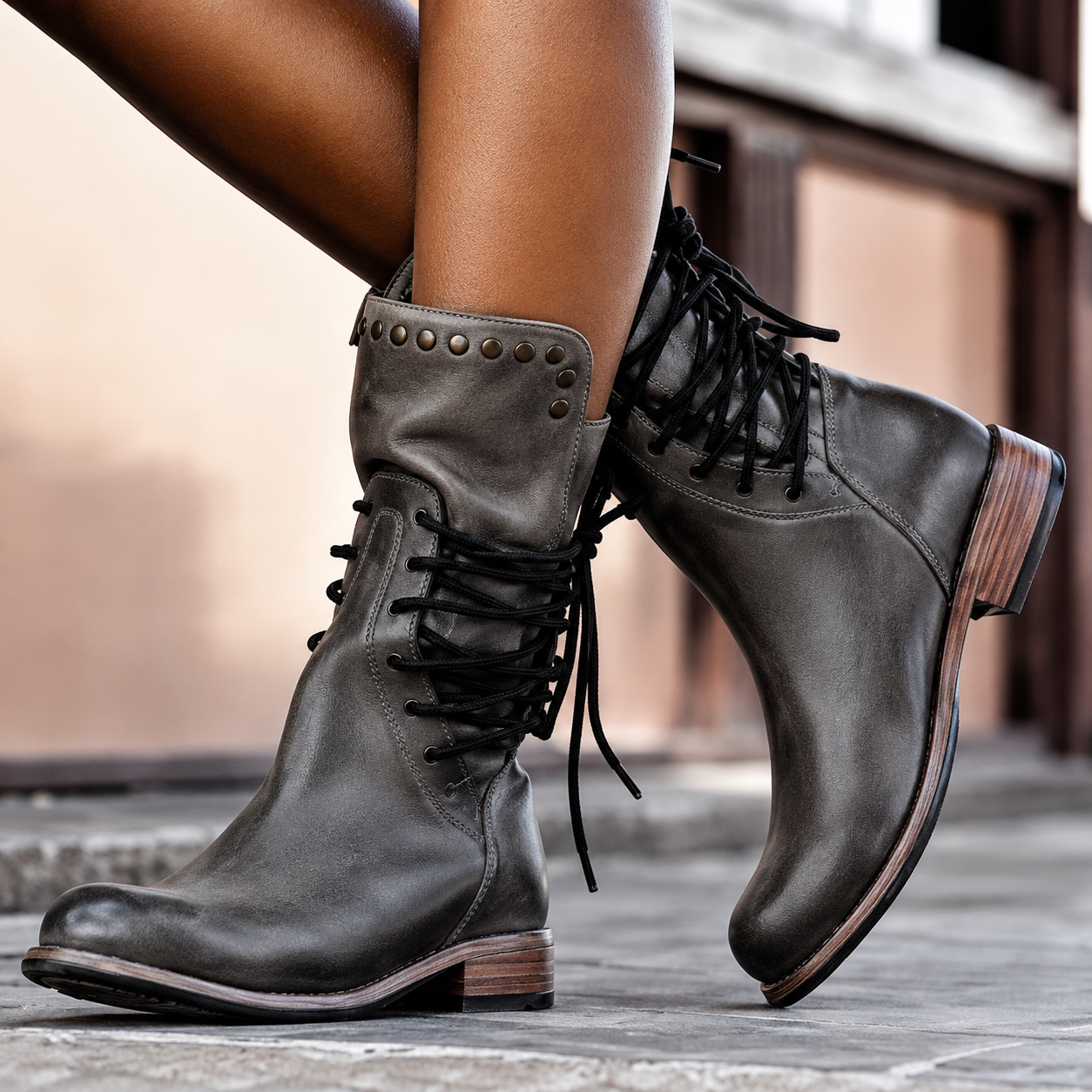Eva|Botins Biker Cruzados com Forro em Pelo