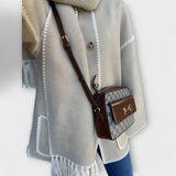 Chanel - Casaco Estiloso com Cachecol