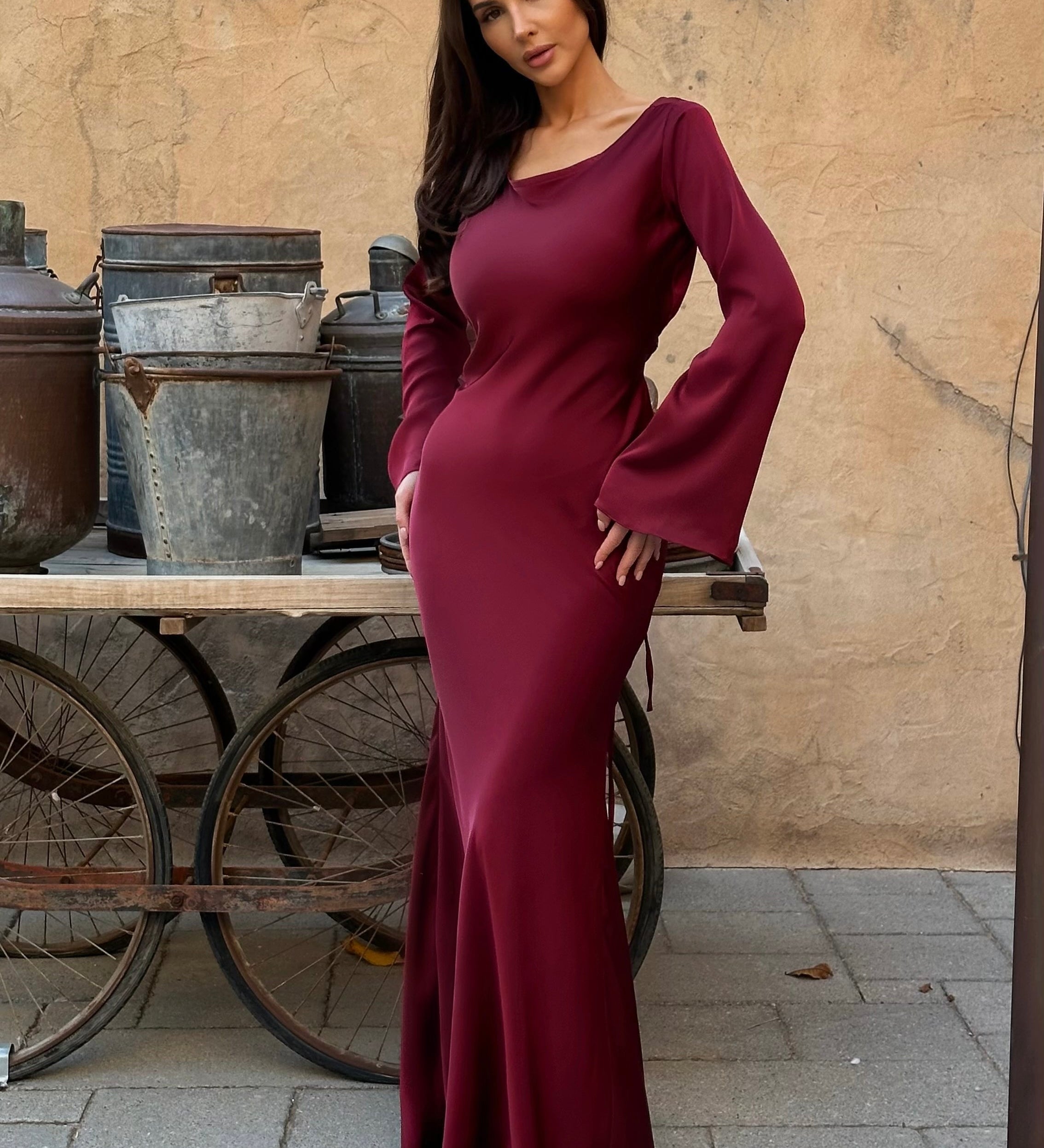 Moda Lusitana - Vestido Longo com Mangas
