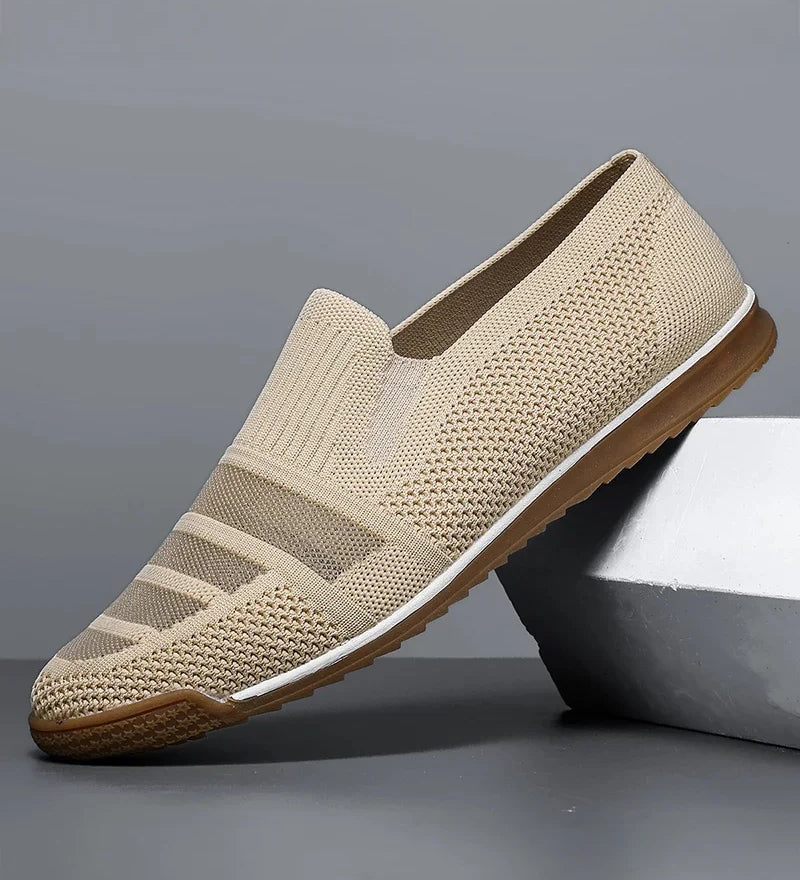 Sapatos de malha elegantes
