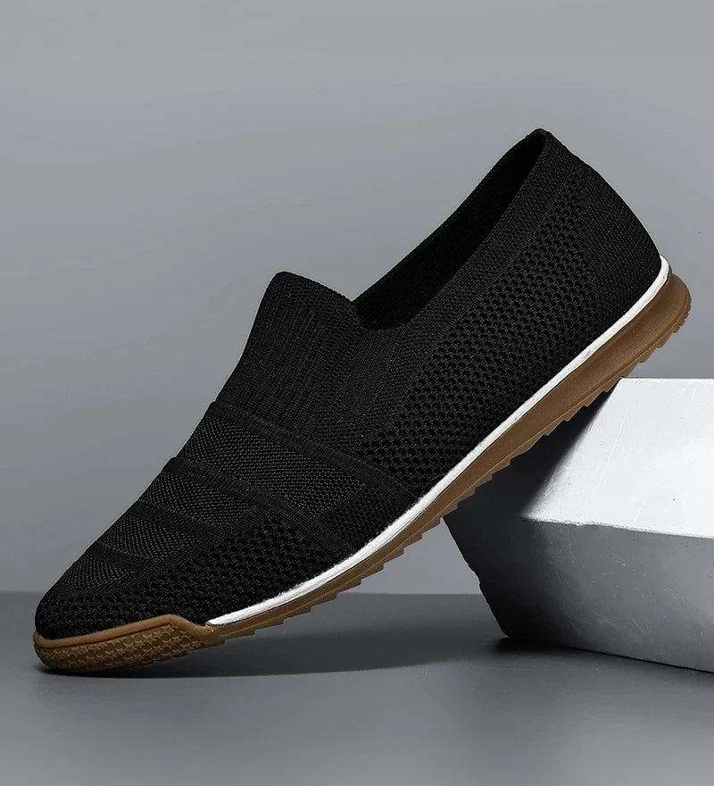 Sapatos de malha elegantes