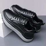 Sapatos de couro clássicos para homem
