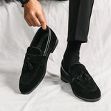Mocassins elegantes com borla