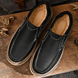 Sapatos de couro elegantes
