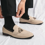 Mocassins elegantes com borla