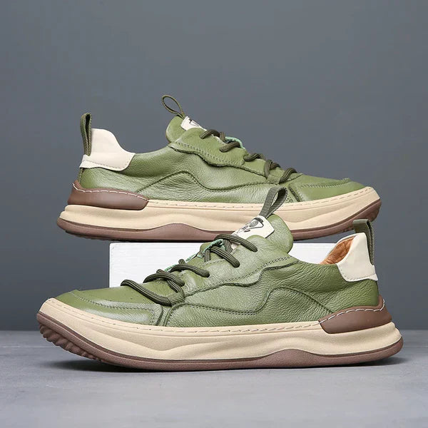 Sapatos de couro de sola alta