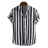 Camisa de verão de manga curta às riscas
