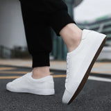 Sapatos clássicos em pele
