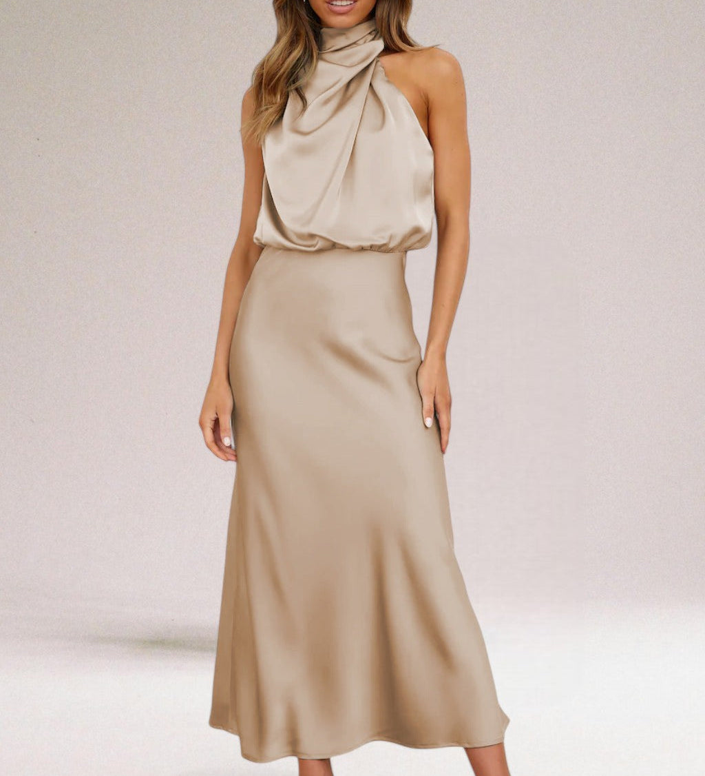 Moda Lusitana - Vestido Glamouroso Halter