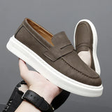 Sapatos de couro chiques