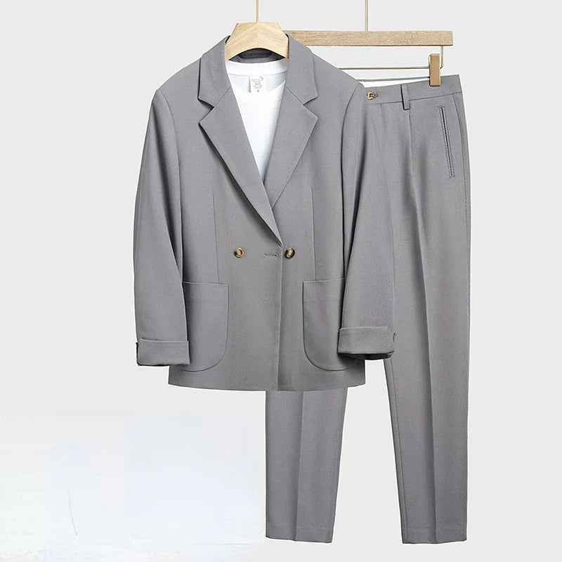 Conjunto elegante e solto para homem