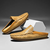 Sandálias de couro elegantes