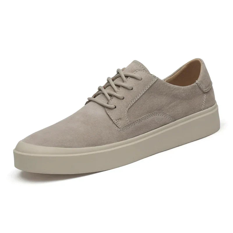 Sapatos de couro chiques