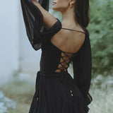 Brigitte | Vestido esvoaçante com mangas veladas