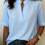 Jacinta Porto| Blusa Chic com Decote em V e Detalhe Dourado