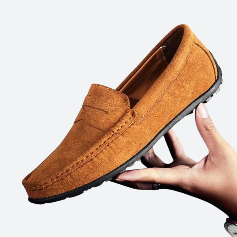 Mocassins clássicos de camurça para homem