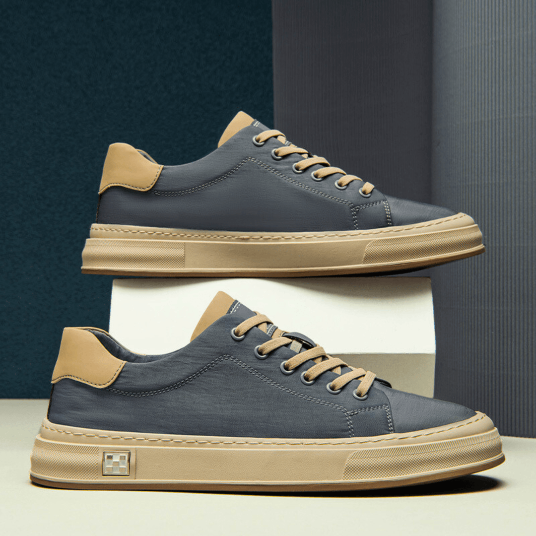 Sapatos de homem elegantes
