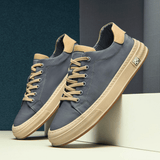Sapatos de homem elegantes
